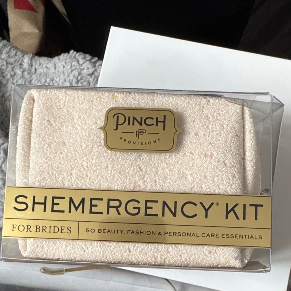 Pinch Provisions Shemergency Kit for Brides - Elegant Cream